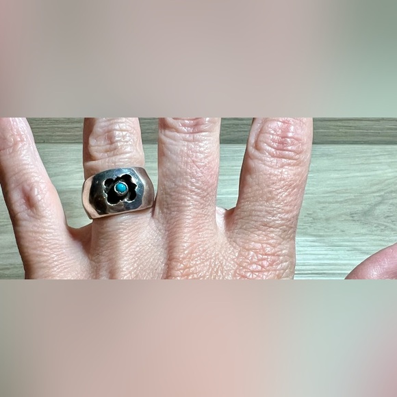 Vintage Frank Ramone Sterling Silver Shadow Box Turquoise Ring, Size 6, 5.5g - Picture 8 of 10